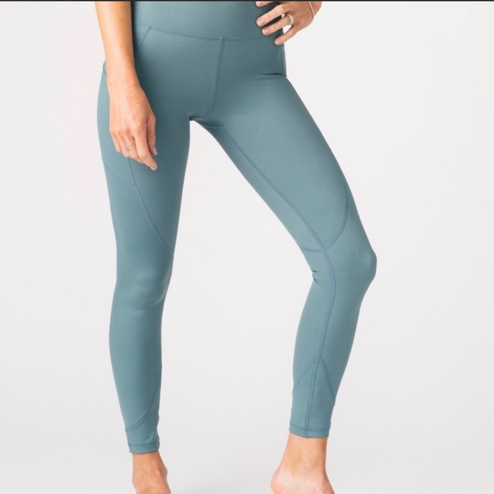 ZYIA Women’s Light N Tight Pocket Leggings Size L Teal